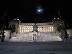 SX31957 Altare della Patria at night.jpg